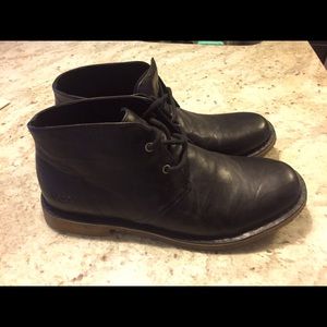 UGG LEIGHTON BOOT SIZE 10.5